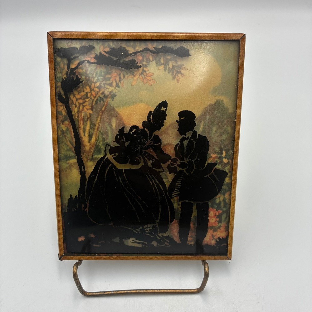 Vintage Convex Glass Silhouette Art Victorian Couple Garden Gold Tone Frame